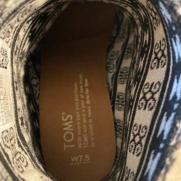 Toms Gray Ankle Boots with Brown Heel - Picture 12 of 12